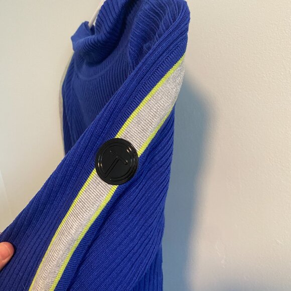 T by Talbots Sweater - EUC - Picture 2 of 4